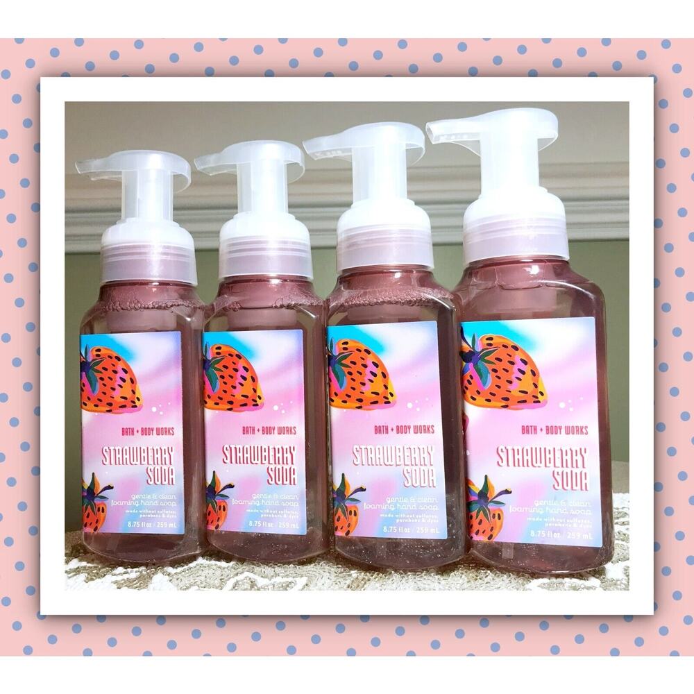 Bath & Body Works STRAWBERRY SODA 8.75 oz Gentle & Clean Foaming Hand Soap (x4)